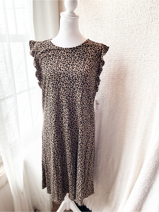 Old Navy Dresses & Skirts - Old Navy Leopard Print Midi Dress in Tan and Black